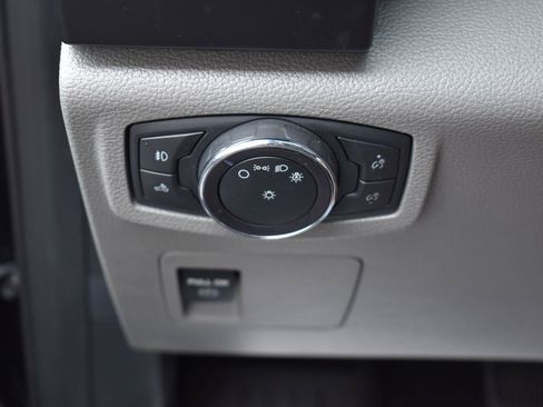 Used 2020 Ford F150 XL w/ Equipment Group 101A Mid AWD/4WD image 43