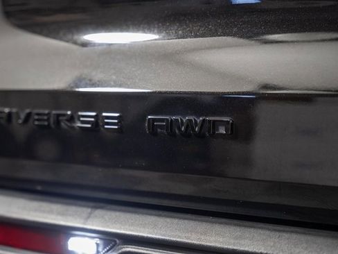 Used 2024 Chevrolet Traverse LS w/ Midnight/Sport Edition image 9