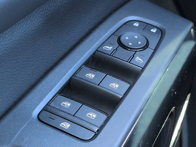 Used 2024 Nissan Pathfinder SV FWD image 23
