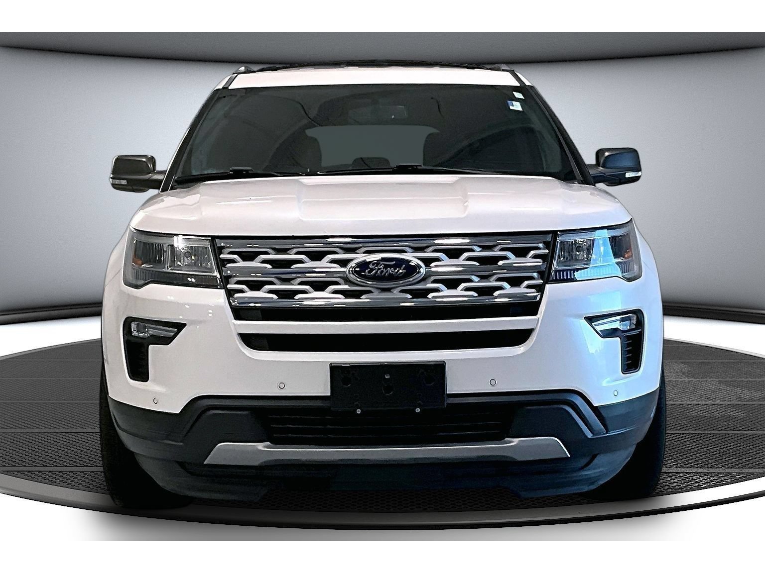 Used 2019 Ford Explorer XLT w/ Equipment Group 201A AWD/4WD image 4