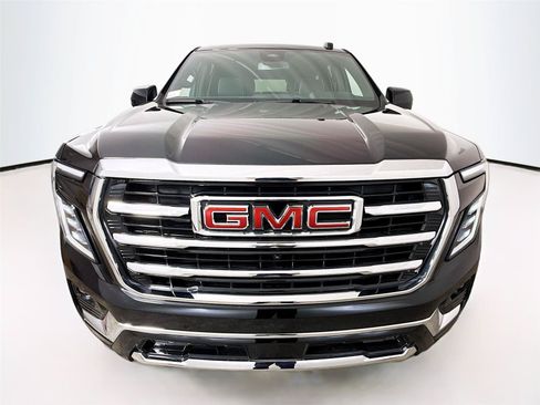 Used 2025 GMC Yukon Elevation AWD/4WD image 23