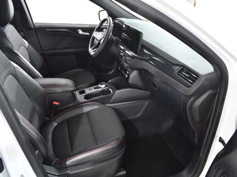 Used 2023 Ford Escape ST-Line w/ Tech Pack #1 image 10