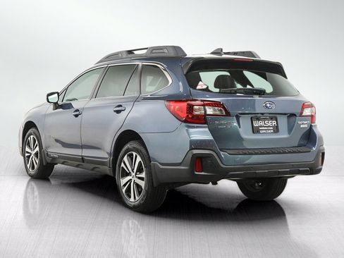Used 2018 Subaru Outback 2.5i Limited AWD/4WD image 3