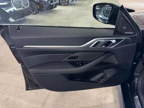 Used 2025 BMW M440i RWD image 17