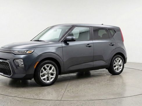 Used 2025 Kia Soul LX w/ LX Technology Package FWD image 3