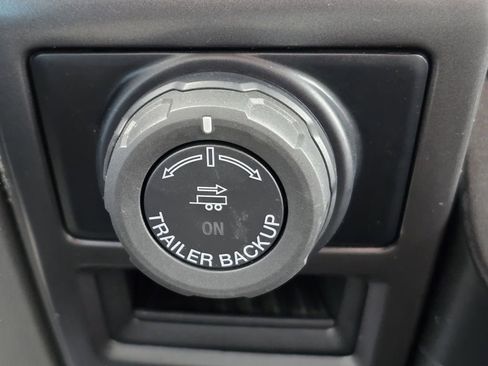 Used 2016 Ford F150 XLT w/ Trailer Tow Package image 11