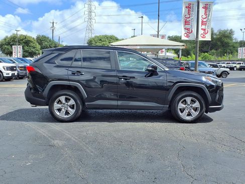 Used 2024 Toyota RAV4 XLE FWD image 5