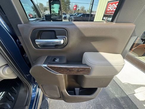 Used 2022 GMC Sierra 2500 SLE w/ X31 Off-Road Package image 35
