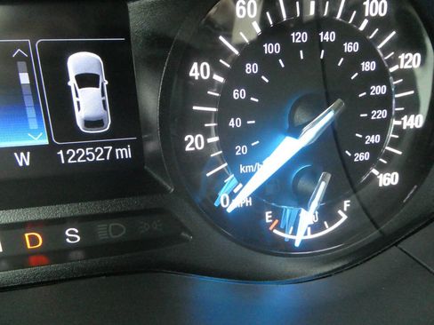 Used 2016 Ford Fusion SE w/ Equipment Group 201A image 13