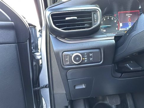 Used 2021 Ford Explorer Limited AWD/4WD image 14