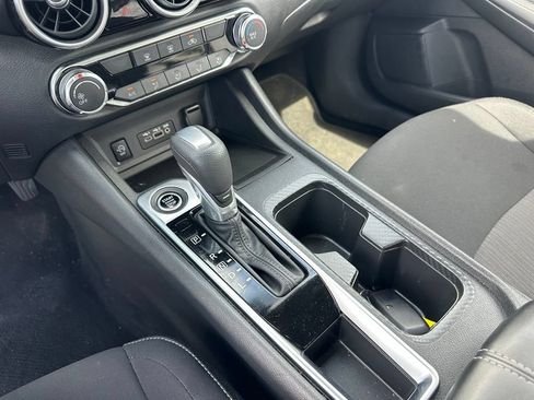Used 2025 Nissan Sentra SV FWD image 29