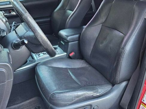 Used 2014 Toyota 4Runner Limited image 12