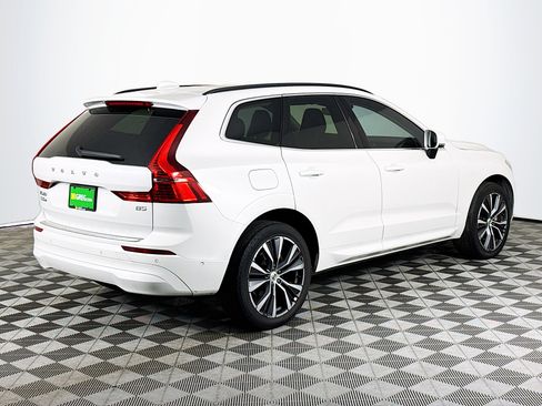 Used 2022 Volvo XC60 B5 Momentum w/ Advanced Package FWD image 10