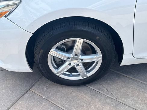 Used 2017 Toyota Camry LE FWD image 10