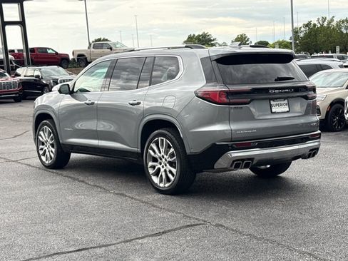 Used 2025 GMC Acadia Denali w/ Super Cruise Package FWD image 13