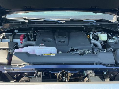 New 2026 Toyota Tundra SR5 AWD/4WD image 12