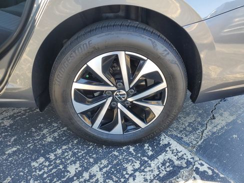 Used 2023 Volkswagen Jetta S image 9