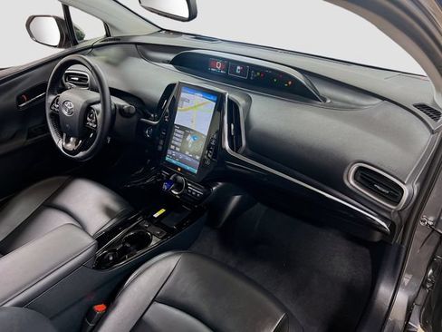 Used 2021 Toyota Prius Prime Limited FWD image 28