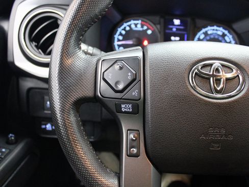 Used 2021 Toyota Tacoma TRD Off-Road w/ Technology Package image 35