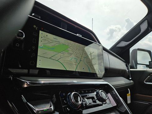 New 2026 GMC Sierra 2500 Denali Ultimate AWD/4WD image 16