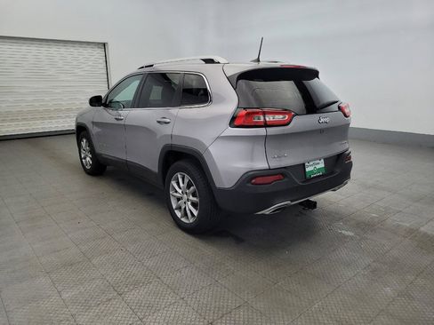Used 2018 Jeep Cherokee Limited AWD/4WD image 5