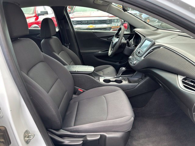 Used 2017 Chevrolet Malibu LS FWD image 18
