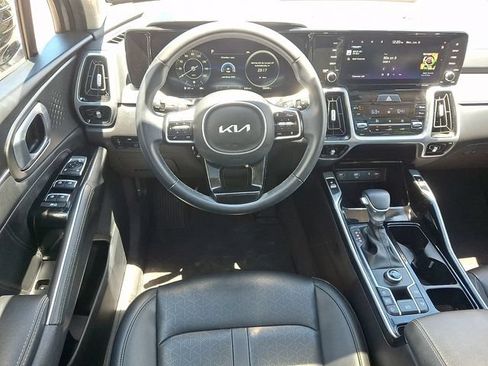 Certified 2023 Kia Sorento SX FWD image 13