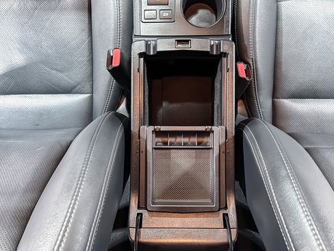 Used 2017 Subaru Outback 2.5i Limited image 34