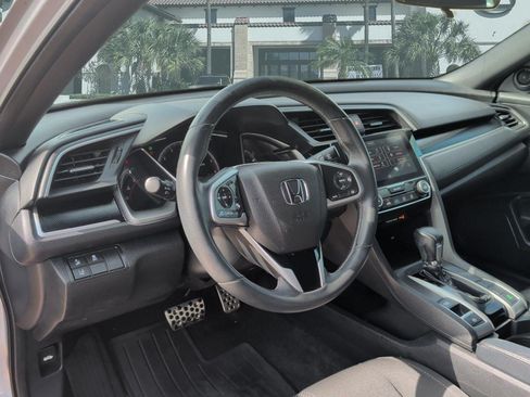 Used 2020 Honda Civic Sport image 12
