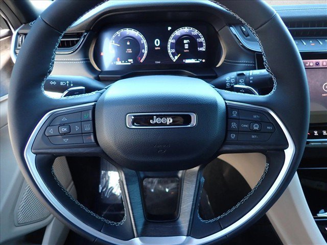 New 2027 Jeep Grand Cherokee Limited AWD/4WD image 14