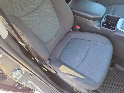 Used 2025 Toyota RAV4 XLE w/ Convenience Package image 16