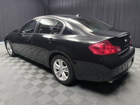 Used 2015 INFINITI Q40 AWD w/ Navigation Package image 3