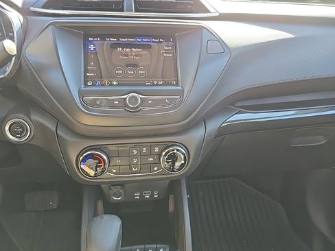 Used 2022 Chevrolet TrailBlazer LT image 22