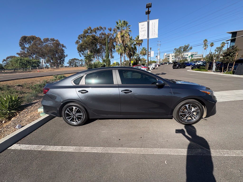 Used 2024 Kia Forte LXS FWD image 5