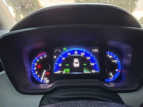 Used 2022 Toyota Corolla LE FWD image 7