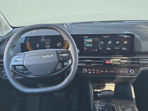 New 2026 Kia Sportage EX w/ EX Panorama Roof Package image 18