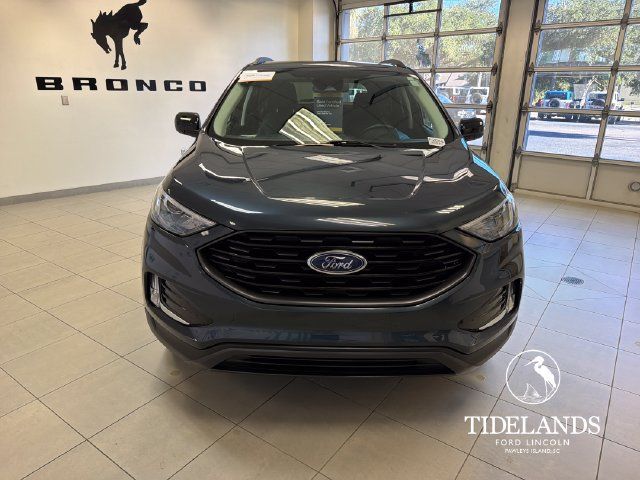 Used 2023 Ford Edge SEL w/ Sport Appearance Package AWD/4WD image 3