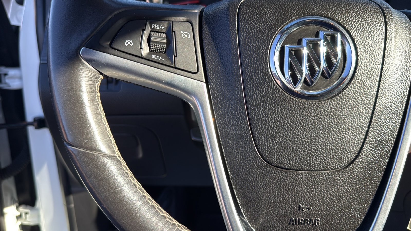 Used 2013 Buick Encore Convenience FWD image 14
