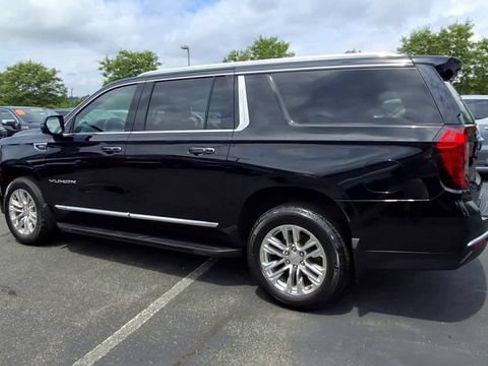 Used 2022 GMC Yukon XL SLT w/ SLT Premium Package AWD/4WD image 6