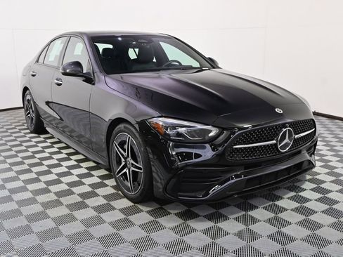 Used 2025 Mercedes-Benz C 300 4MATIC Sedan image 9