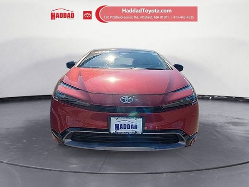 Used 2024 Toyota Prius XLE AWD/4WD image 9