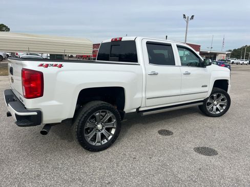 Used 2018 Chevrolet Silverado 1500 High Country image 8