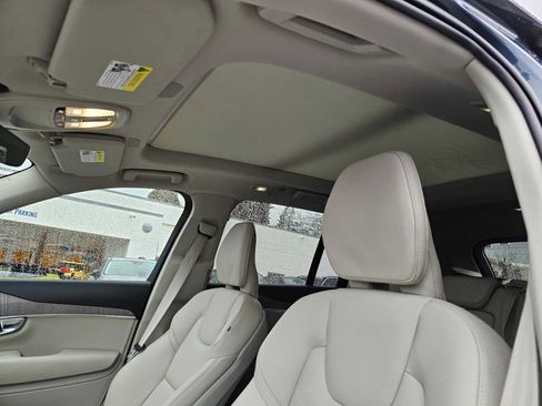 Certified 2023 Volvo XC90 T8 Plus image 26