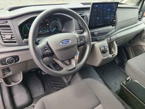 New 2023 Ford E-Transit 148 High Roof Extended image 14