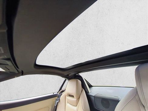 Used 2017 Mercedes-Benz SLC 300 image 16