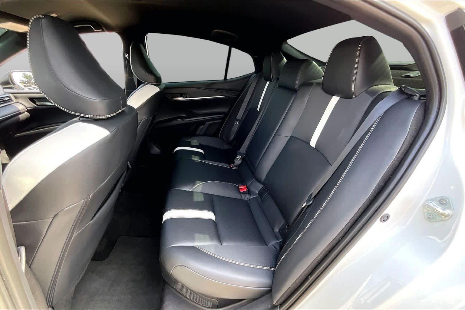 Used 2026 Toyota Camry SE w/ Convenience Package FWD image 20