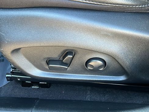 Used 2022 Jeep Compass Latitude image 25