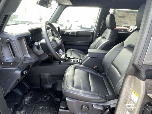 New 2025 Ford Bronco Badlands AWD/4WD image 16