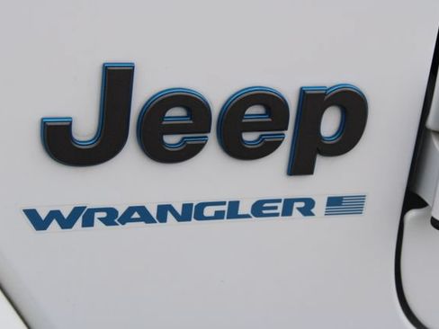 Used 2023 Jeep Wrangler Unlimited Rubicon 4xe w/ Steel Bumper Group AWD/4WD image 10