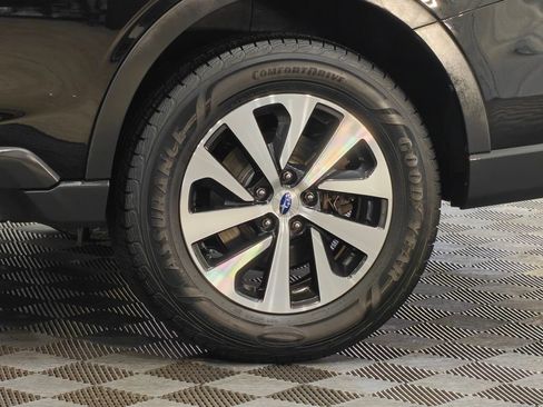 Used 2022 Subaru Outback Premium AWD/4WD image 43
